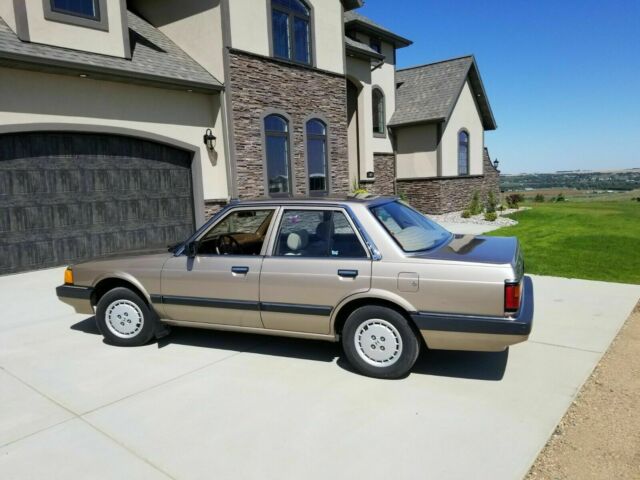1985 Gold Honda Accord Sedan