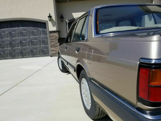 1985 Gold Honda Accord Sedan