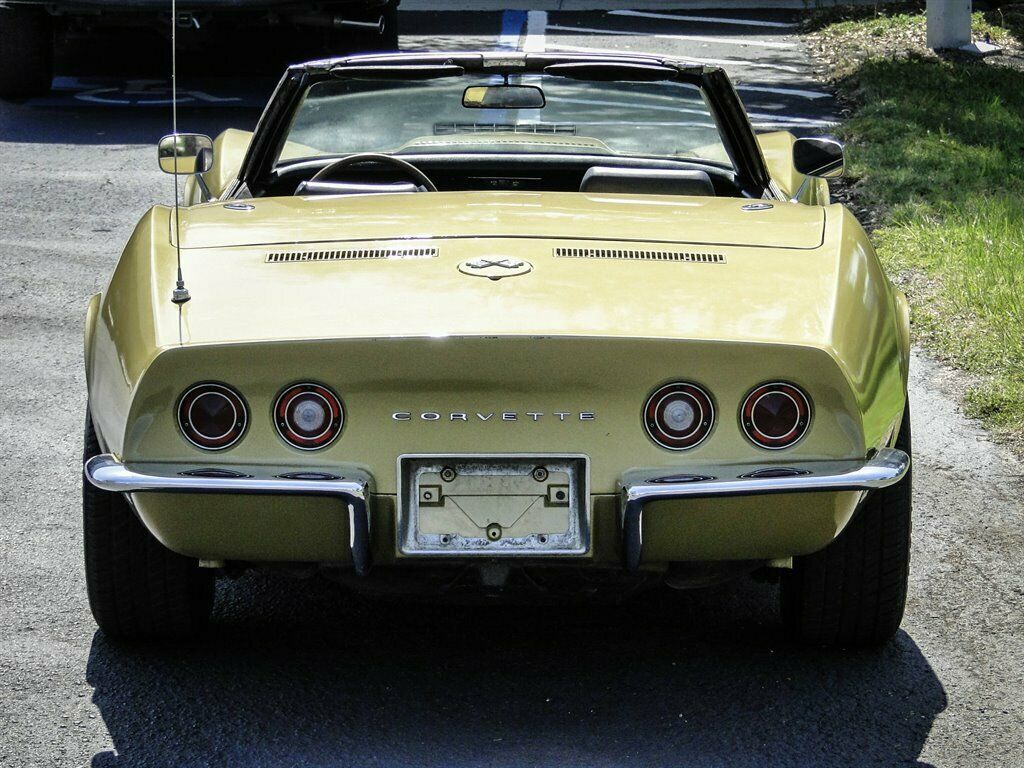 1969 Gold Chevrolet Corvette Stingray