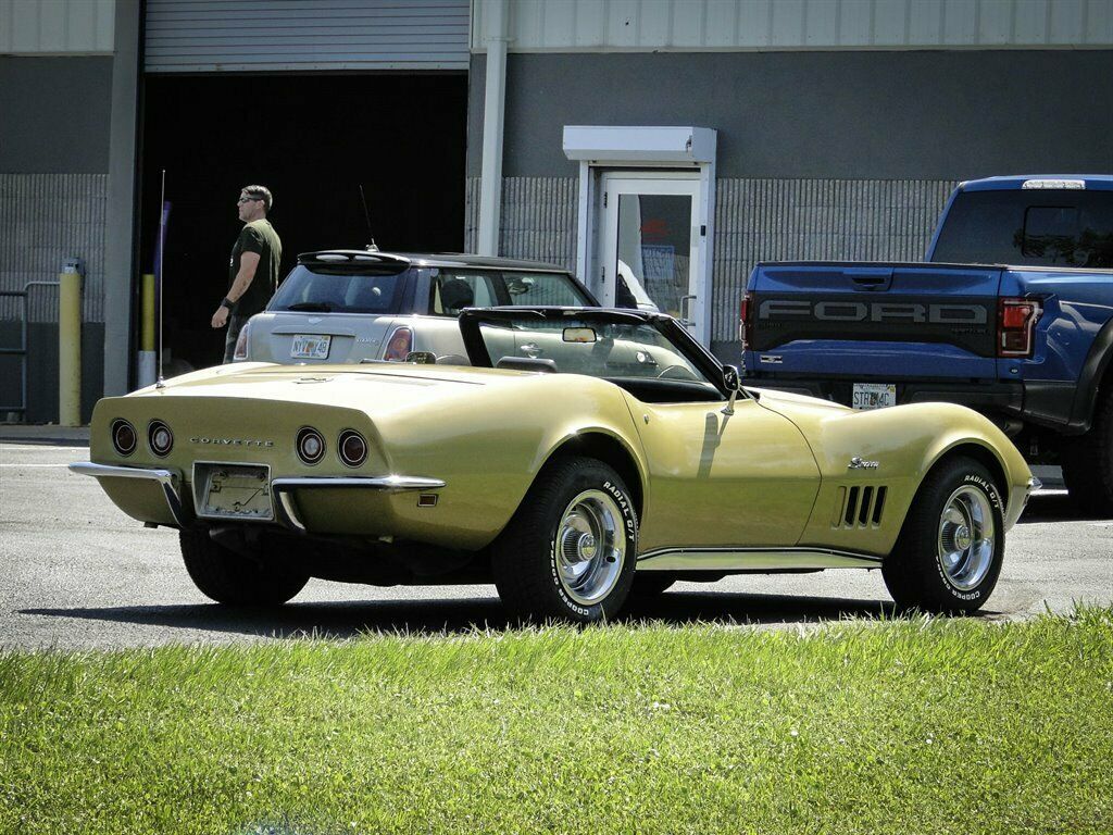 1969 Gold Chevrolet Corvette Stingray