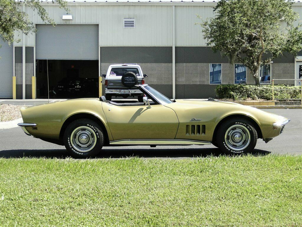 1969 Gold Chevrolet Corvette Stingray