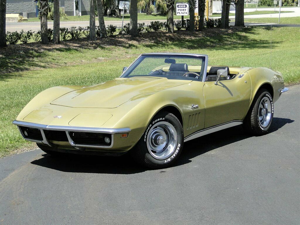 1969 Gold Chevrolet Corvette Stingray