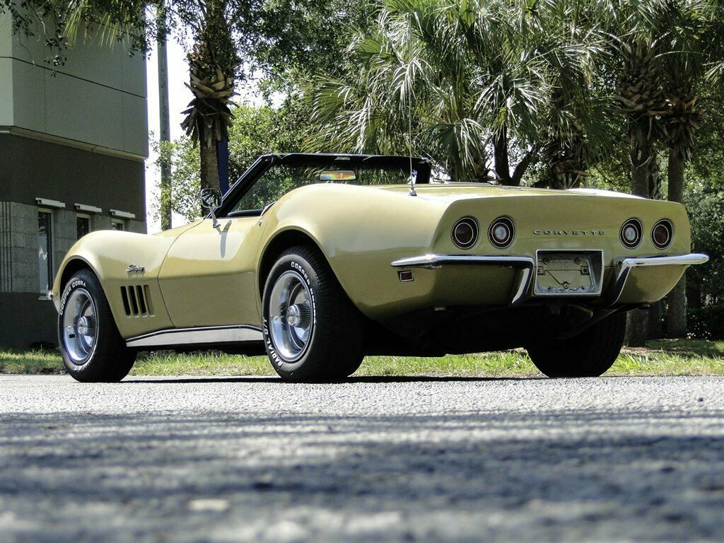 1969 Gold Chevrolet Corvette Stingray