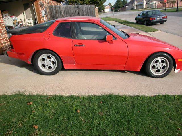 1984 Gold Chevrolet Corvette Coupe