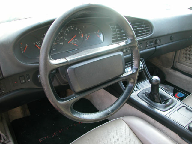 1984 Gold Chevrolet Corvette Coupe