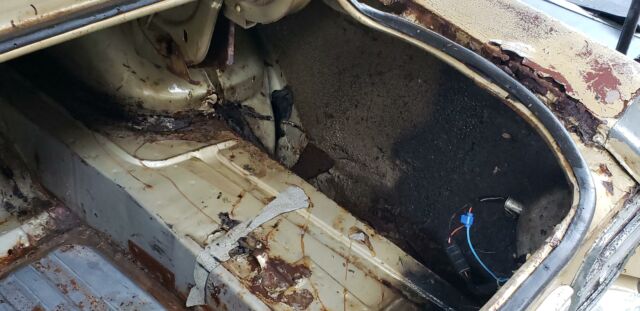 1969 Gold Ford Torino --