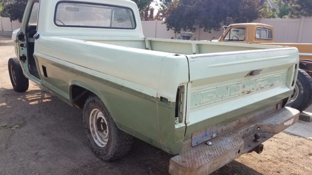 1971 Green Ford F-100 Standard Cab Pickup