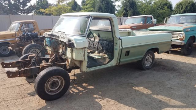1971 Green Ford F-100 Standard Cab Pickup
