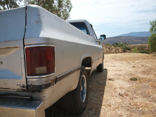 1984 silver Chevrolet C-10