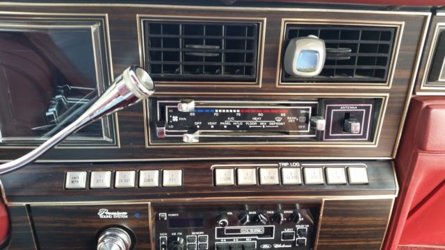 1983 White Lincoln Mark Series Coupe