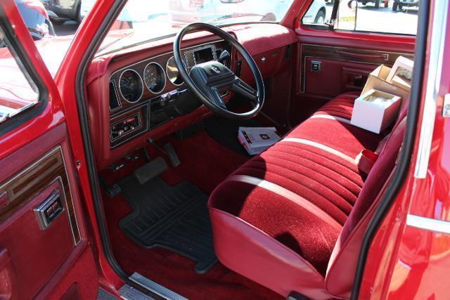 1986 Red Dodge Other Pickups