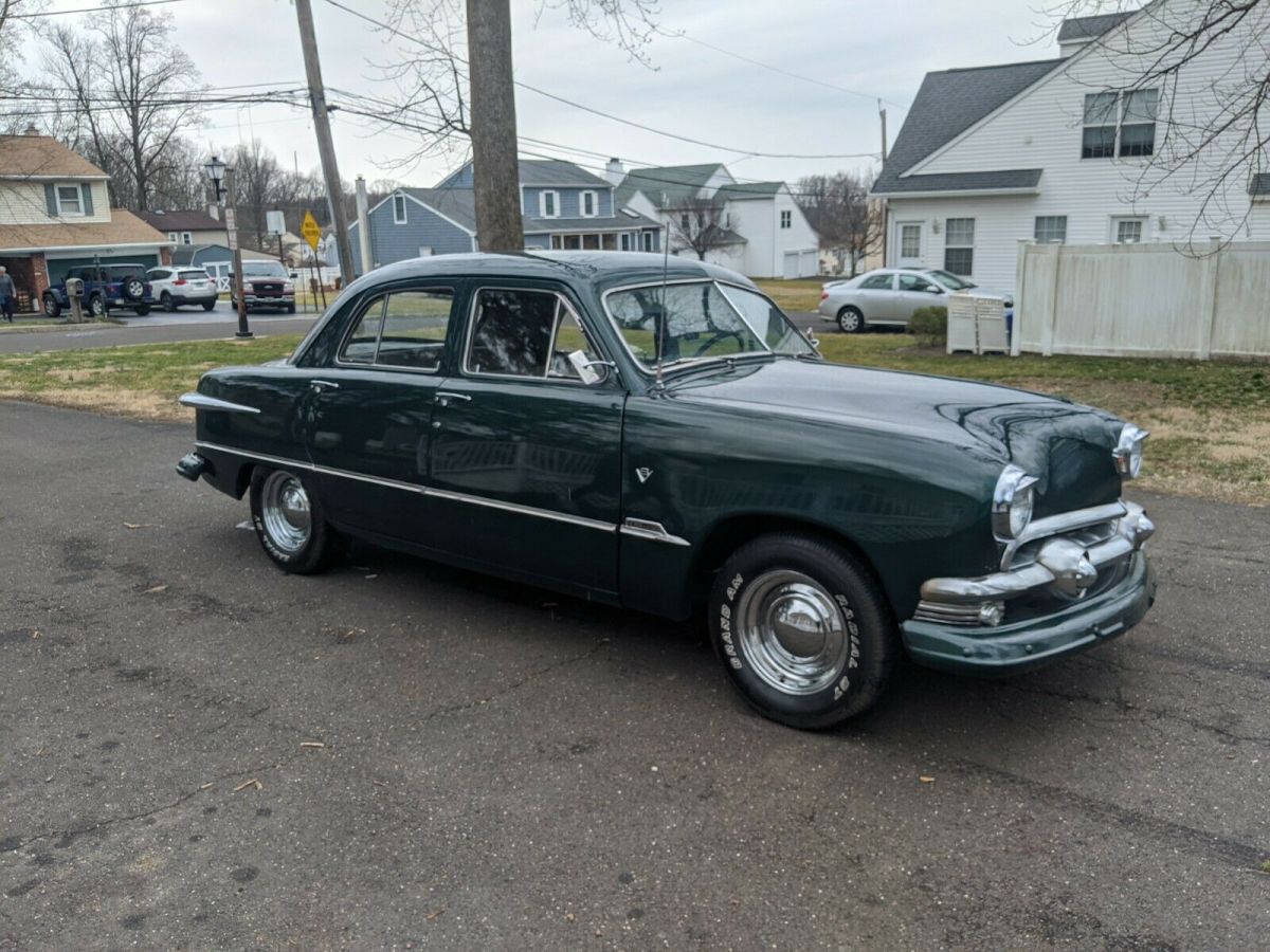 1951 Green Ford Deluxe Sedan