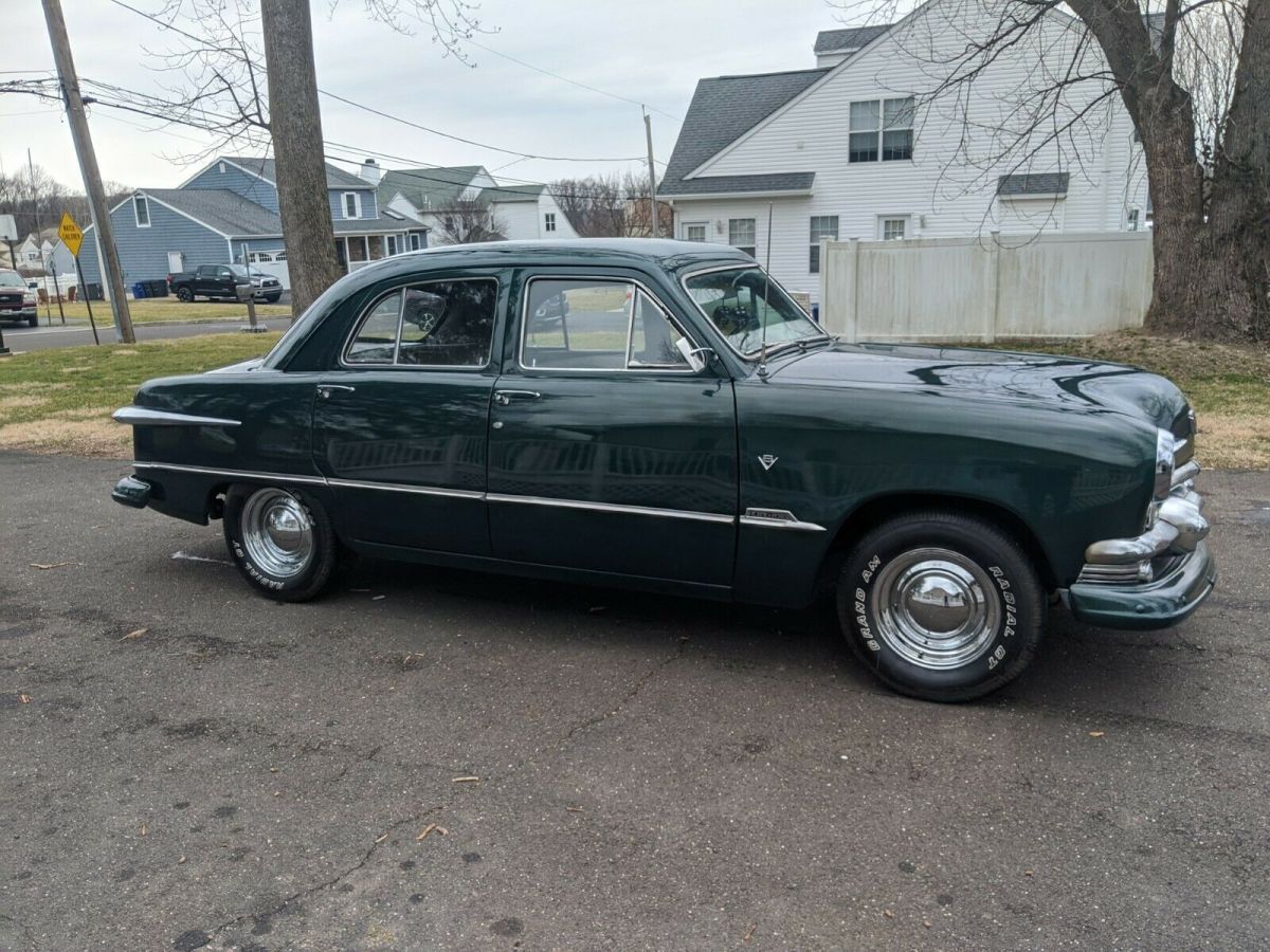 1951 Green Ford Deluxe Sedan