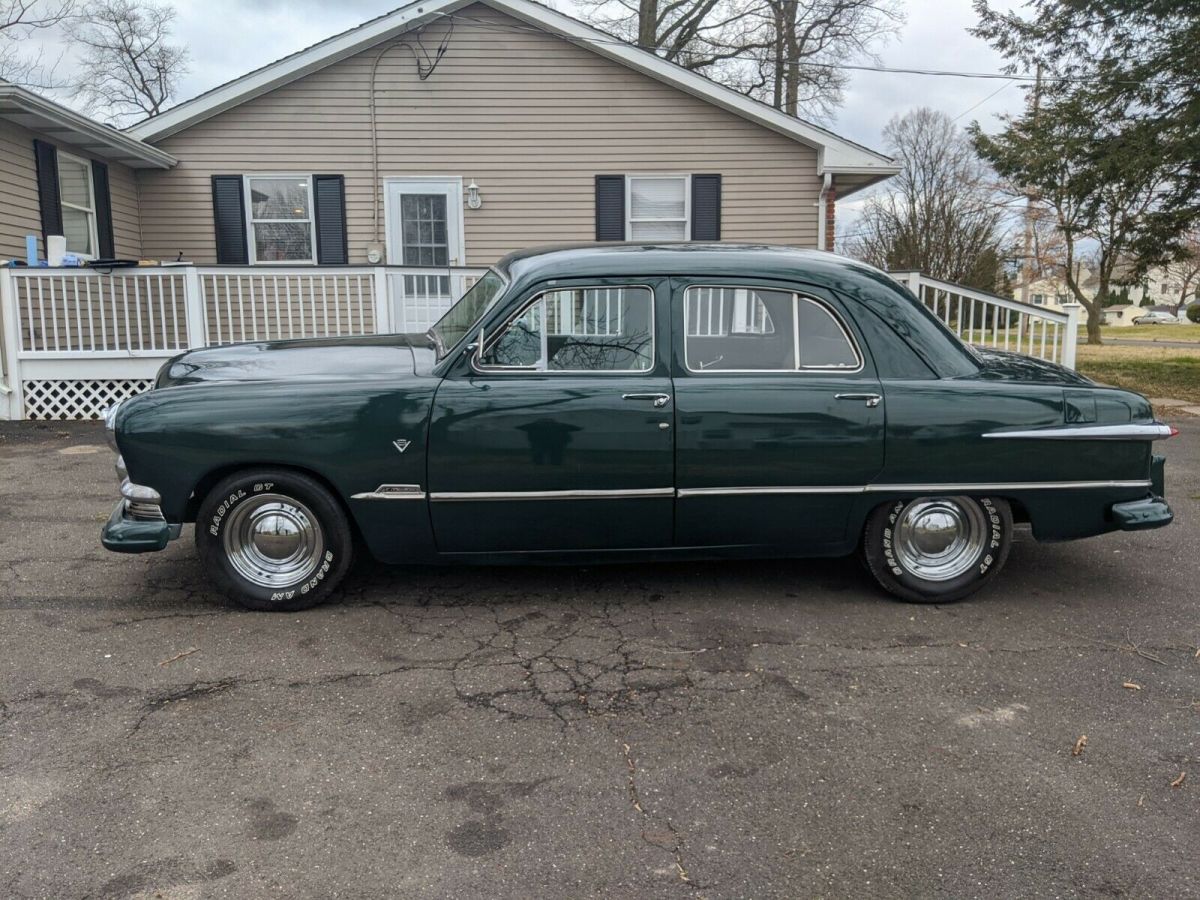 1951 Green Ford Deluxe Sedan