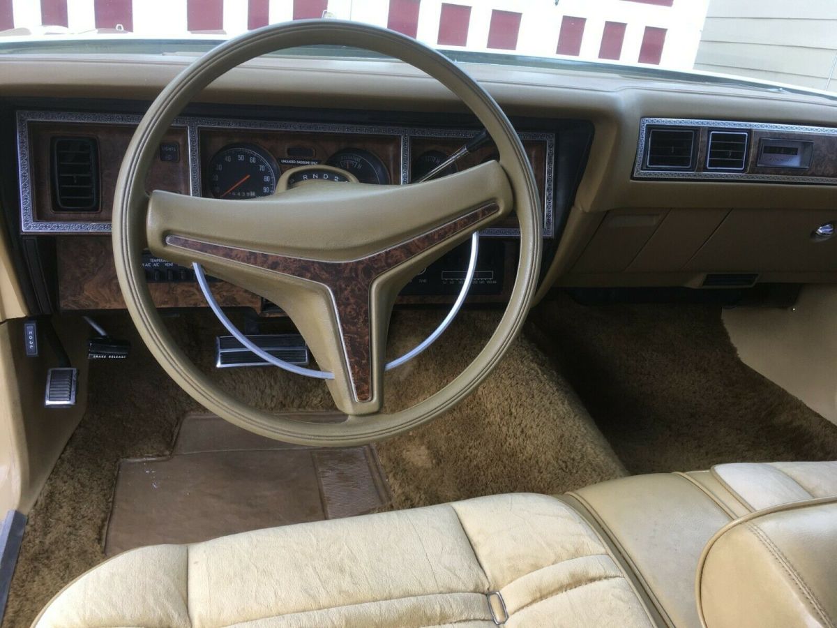 1975 Chrysler Cordoba Coupe