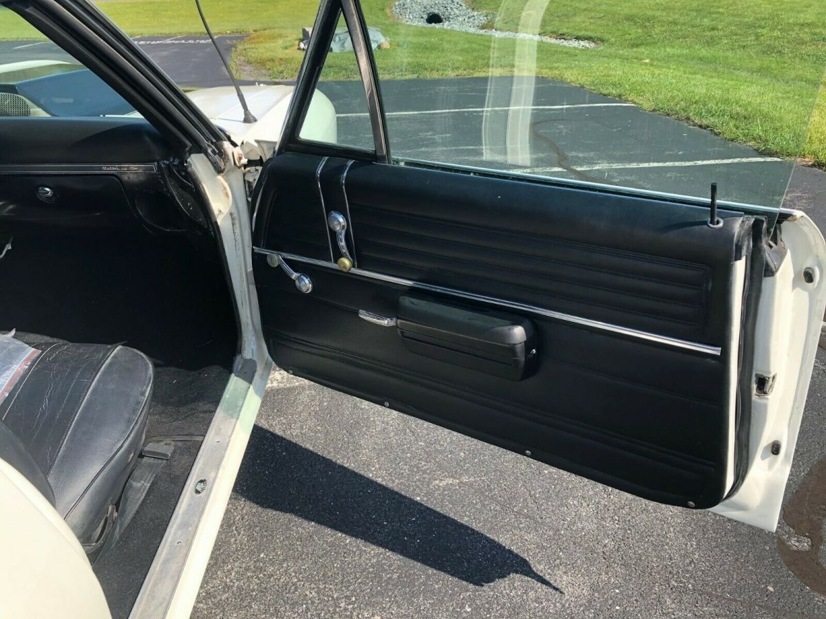 1968 White Chevrolet Chevelle Coupe