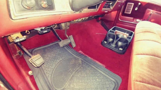 1985 Red & White Ford F-250