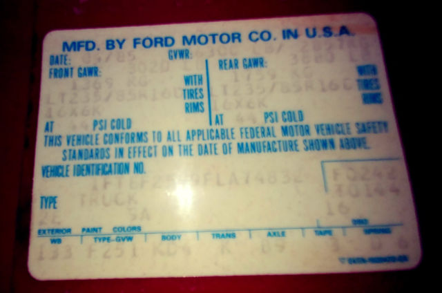 1985 Red & White Ford F-250