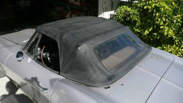 1965 Silver pearl Chevrolet Corvette Convertible