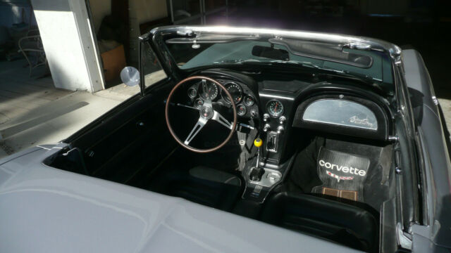 1965 Silver pearl Chevrolet Corvette Convertible