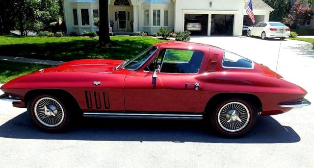 1965 MILANO MAROON Chevrolet Corvette Coupe