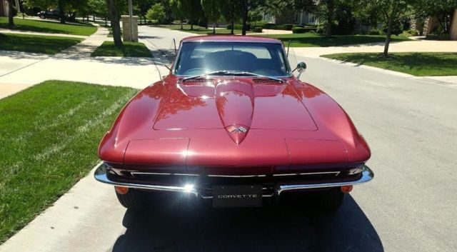 1965 MILANO MAROON Chevrolet Corvette Coupe