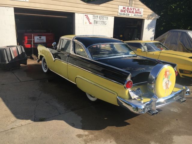 1955 Yellow/black Ford Crown Victoria Coupe