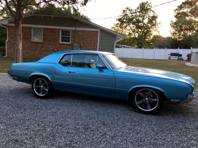 1972 Viking Blue Oldsmobile Cutlass Coupe