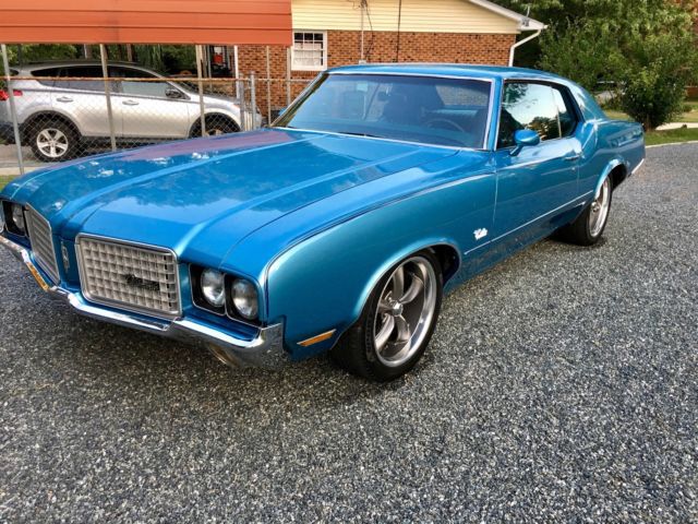 1972 Viking Blue Oldsmobile Cutlass Coupe