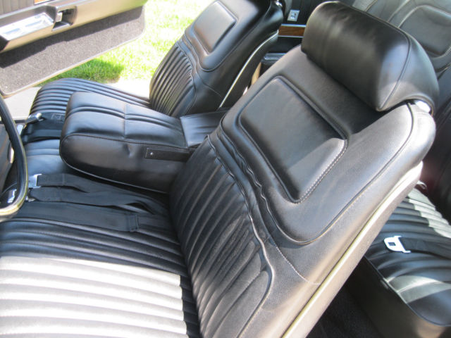 1970 Gold Buick Riviera Coupe