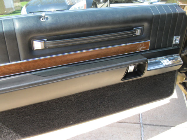 1970 Gold Buick Riviera Coupe