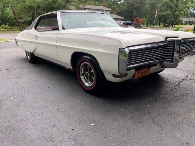 1968 White Pontiac Grand Prix Coupe