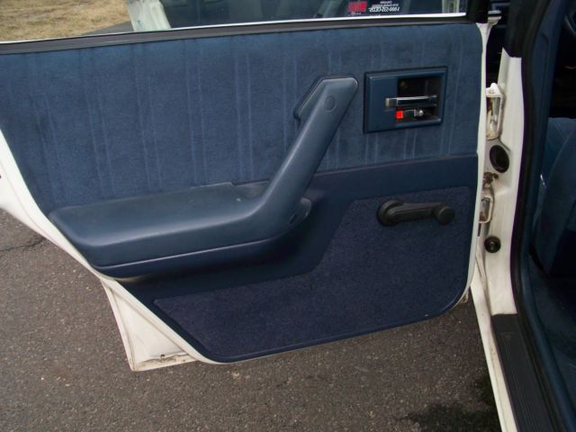 1991 White Oldsmobile Ciera Sedan