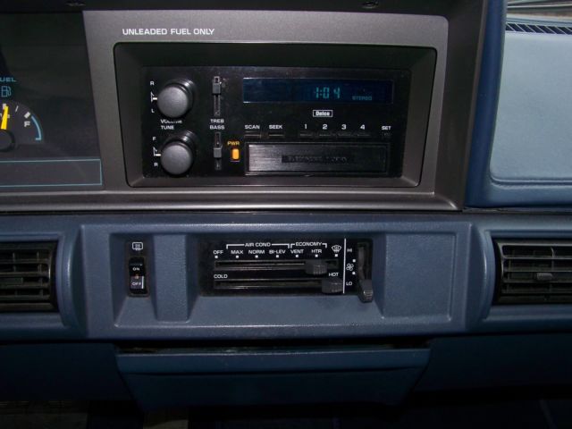 1991 White Oldsmobile Ciera Sedan