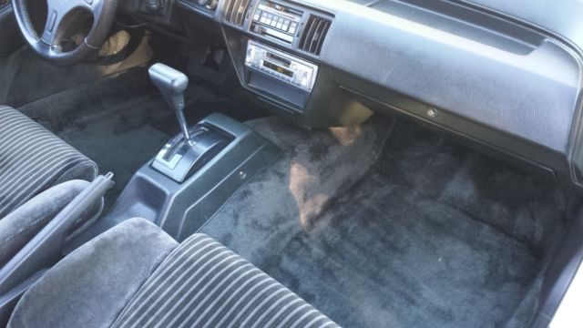 1987 White Honda Prelude Coupe