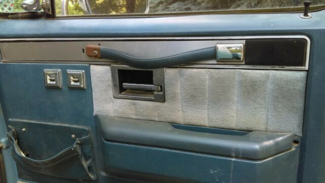 1987 Blue Chevrolet C/K Pickup 2500 Standard Cab Pickup