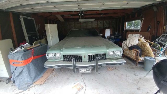 1973 Green Oldsmobile Eighty-Eight Sedan