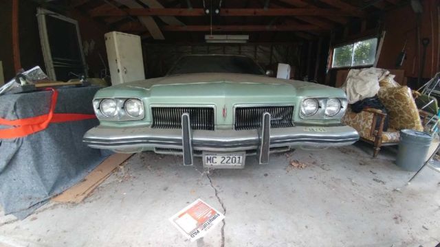 1973 Green Oldsmobile Eighty-Eight Sedan