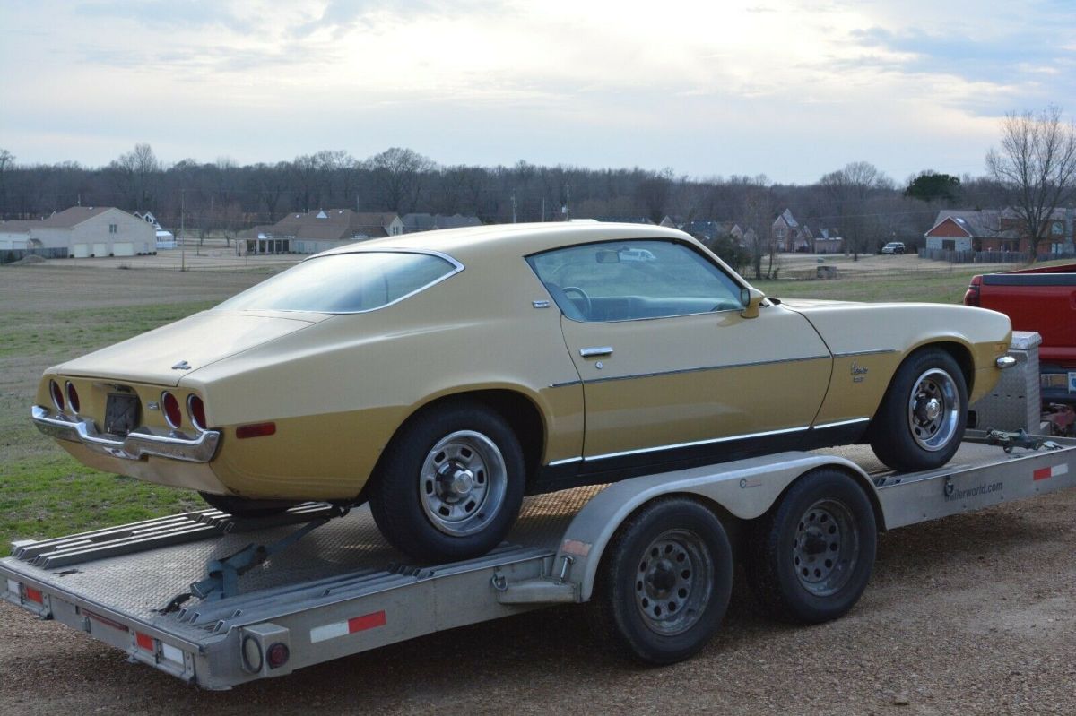 1973 Gold Chevrolet Camaro Coupe