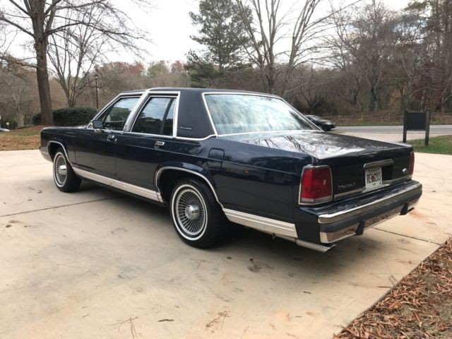 1988 Blue Ford Crown Victoria Sedan