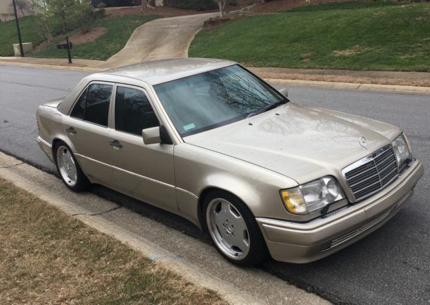 1994 Smoked Silver Mercedes-Benz 500-Series Sedan