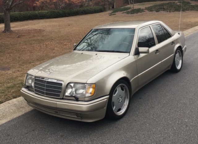1994 Smoked Silver Mercedes-Benz 500-Series Sedan