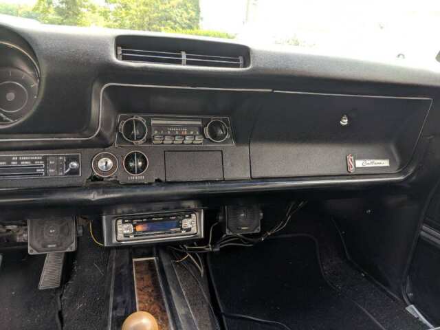 1968 White Oldsmobile Cutlass Coupe