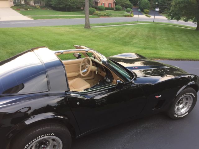 19790000 BLACK Chevrolet Corvette T'-TOP