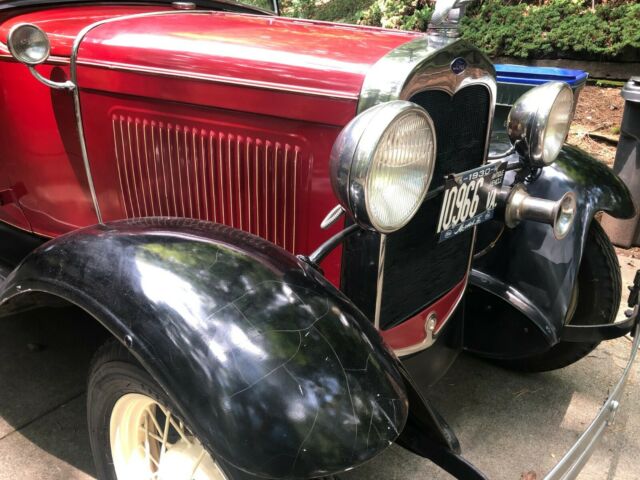 1930 RED/BLACK Ford Model A Convertible