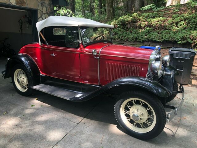 1930 RED/BLACK Ford Model A Convertible