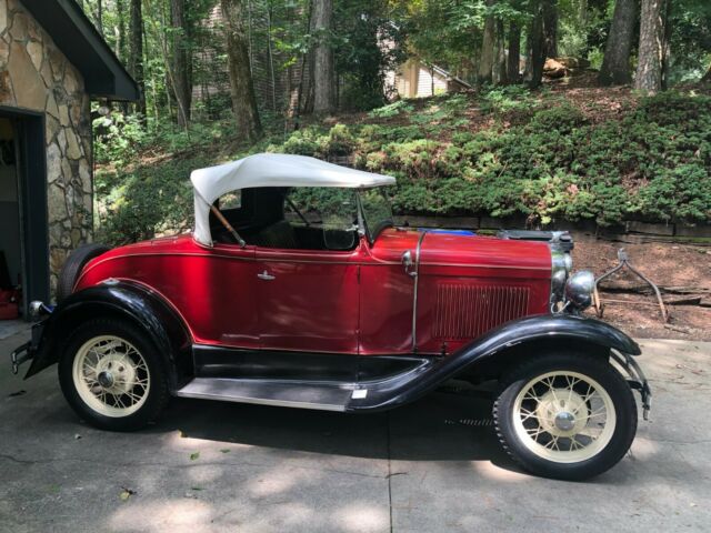 1930 RED/BLACK Ford Model A Convertible
