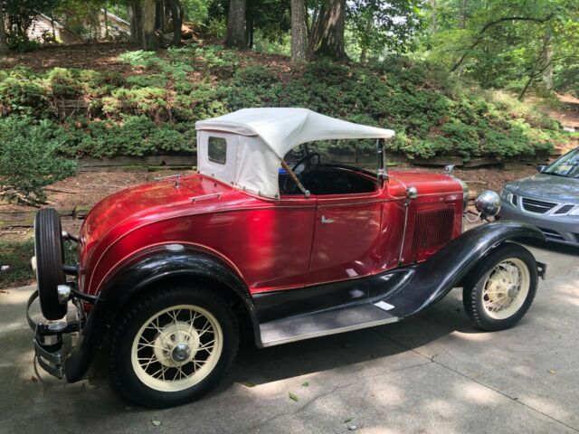 1930 RED/BLACK Ford Model A Convertible