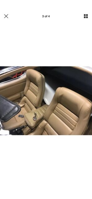 1980 White Chevrolet Corvette Coupe