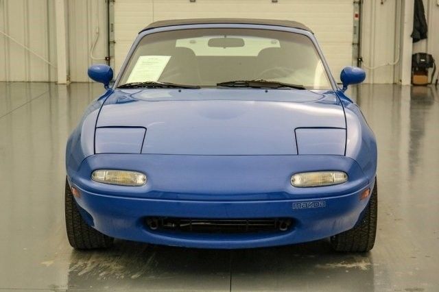 1990 Blue Mazda MX-5 Miata Convertible
